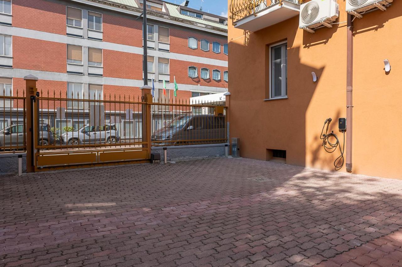 Leader Apartment 4 - Monzino - Hockey Msg Arena - Linate - Milan Exterior photo